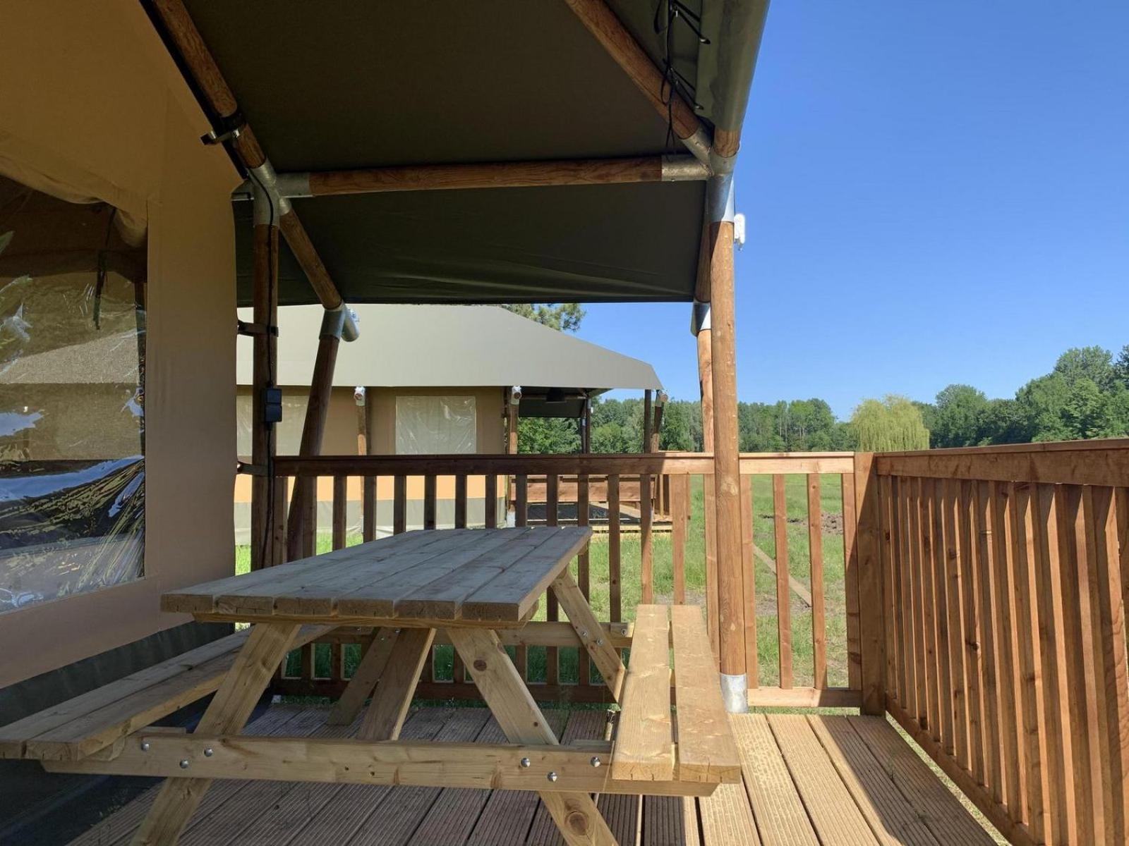 Glamping Lodge With Eco-Wellness Zeewolde Luaran gambar