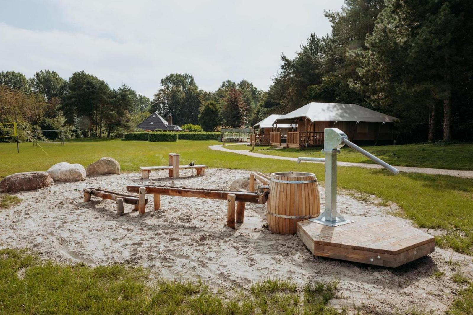 Glamping Lodge With Eco-Wellness Zeewolde Luaran gambar