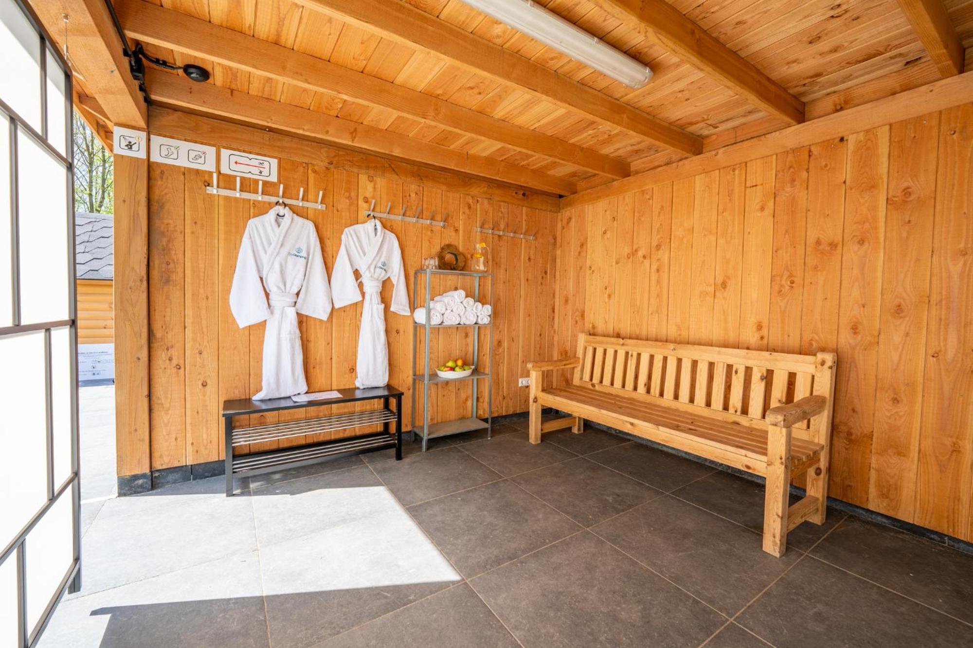 Glamping Lodge With Eco-Wellness Zeewolde Luaran gambar